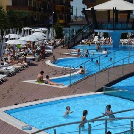 Apartament Militari Residence Roşu Εξωτερικό φωτογραφία