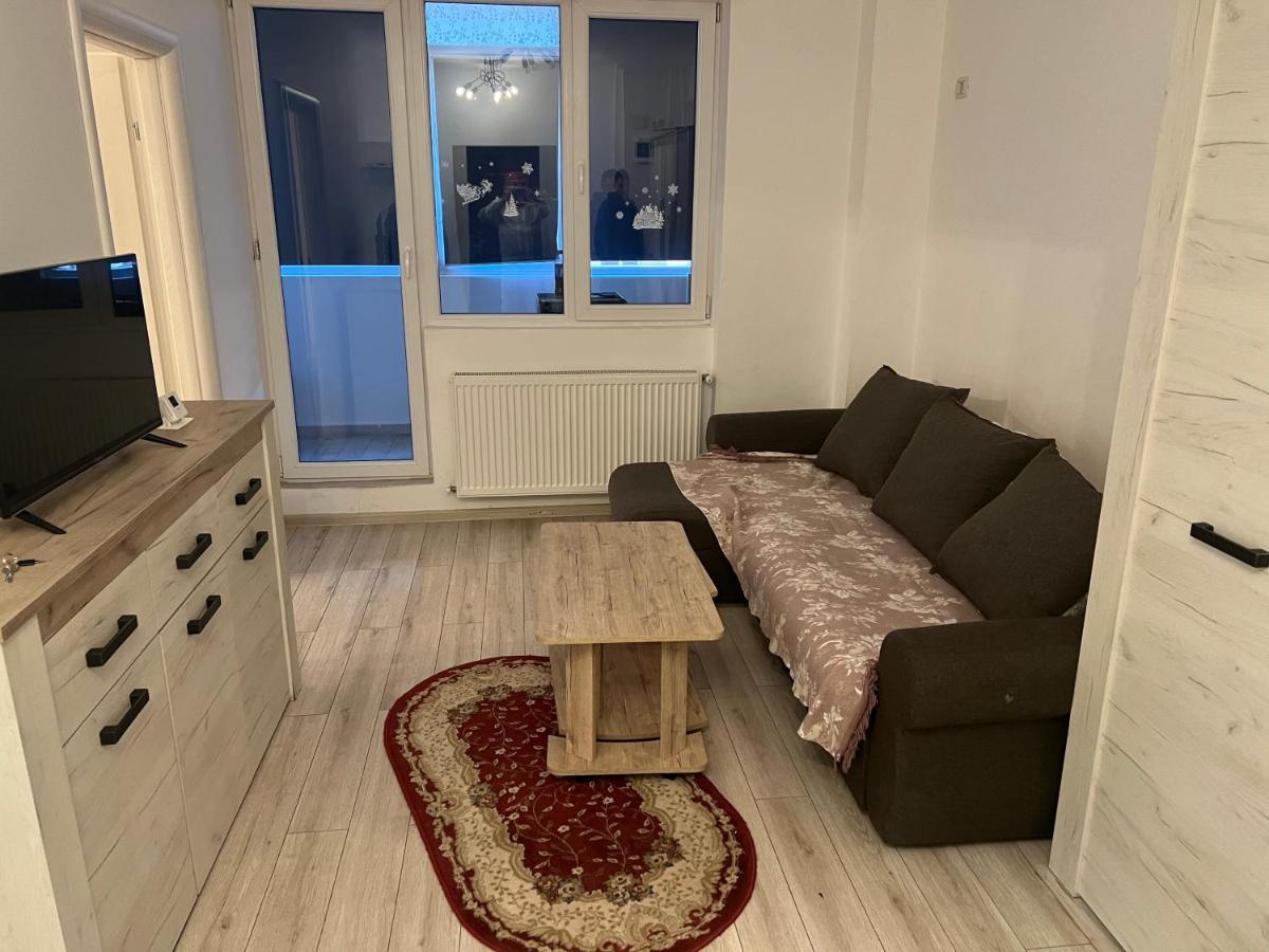 Apartament Militari Residence Roşu Εξωτερικό φωτογραφία