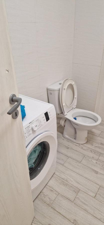 Apartament Militari Residence Roşu Εξωτερικό φωτογραφία